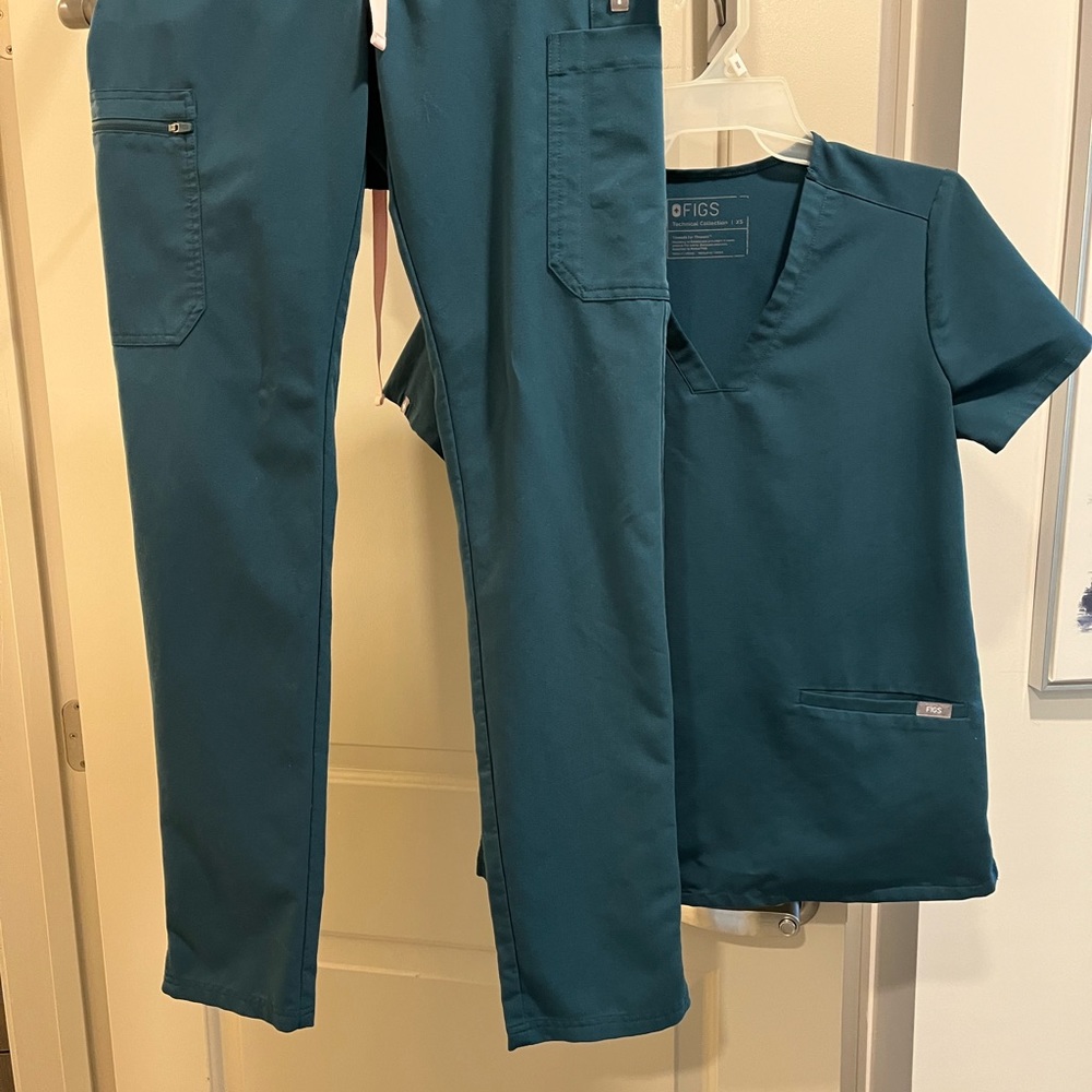 Figs Scrubs